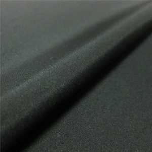 tissu de haute qualité 100% polyester tissu 1/6 sergé pour veste / manteau / vêtements
