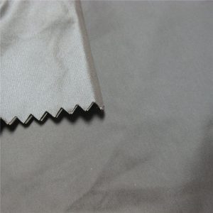 Doublure en taffetas / sergé / dobby doublée en nylon 190t / 210t