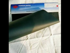 Tissu Oxford imperméable à l'eau standard en polyester imperméable 1000D